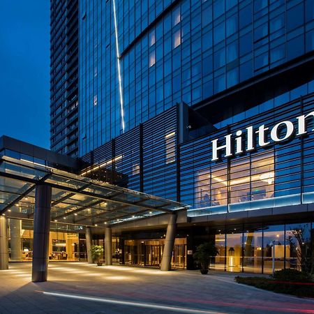 Hilton Wuhan Yangtze Riverside Ngoại thất bức ảnh