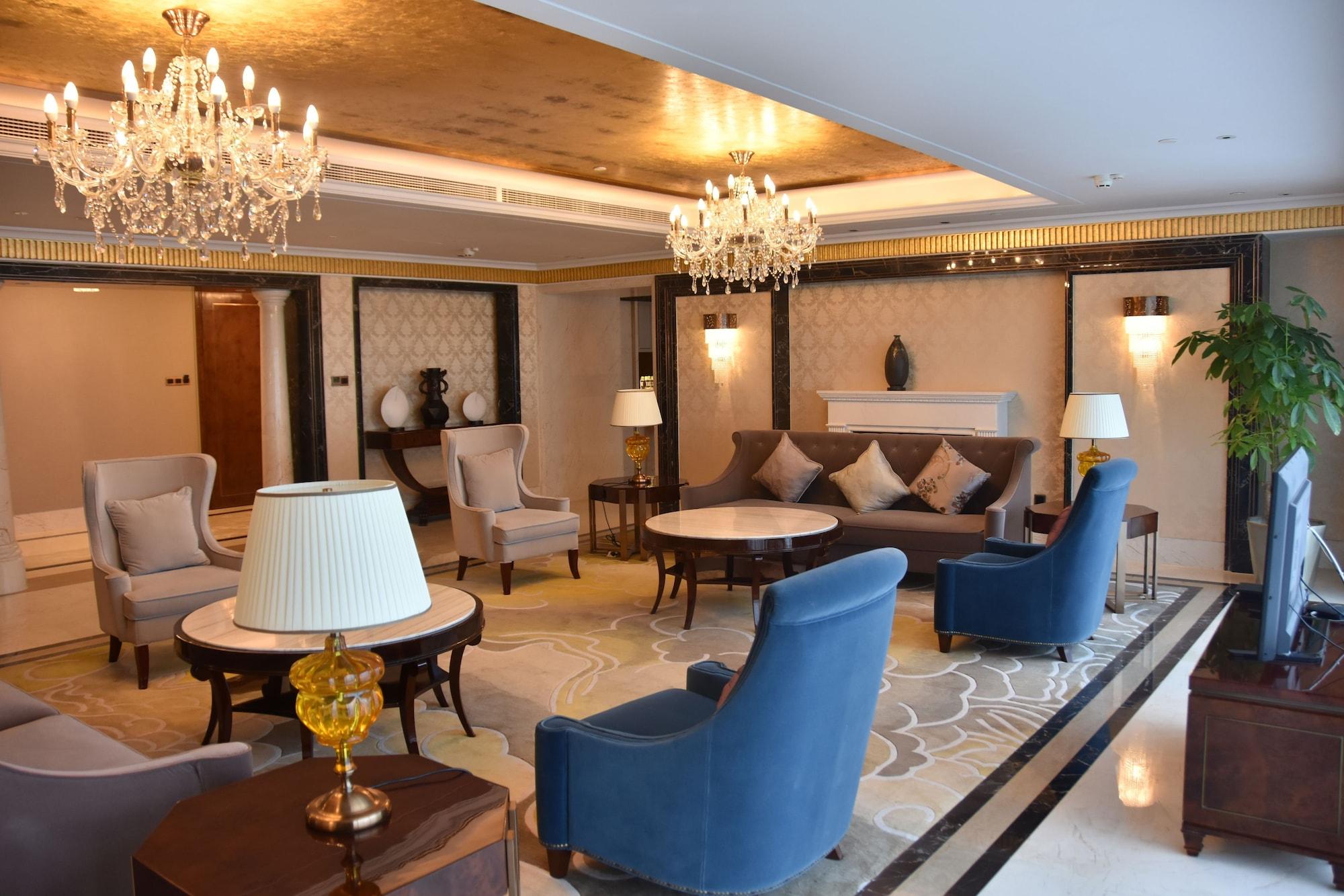 Hilton Wuhan Yangtze Riverside Ngoại thất bức ảnh