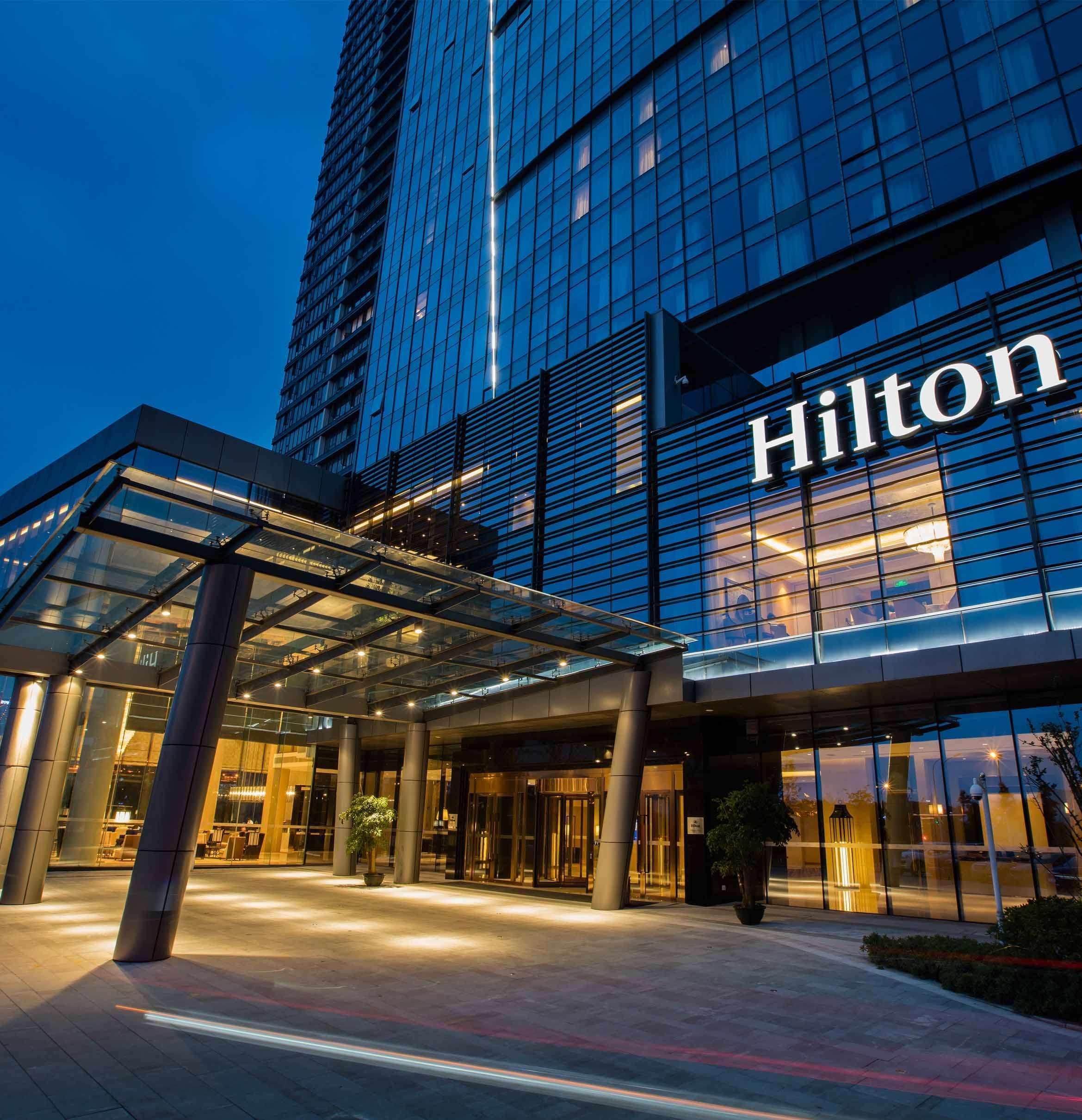 Hilton Wuhan Yangtze Riverside Ngoại thất bức ảnh
