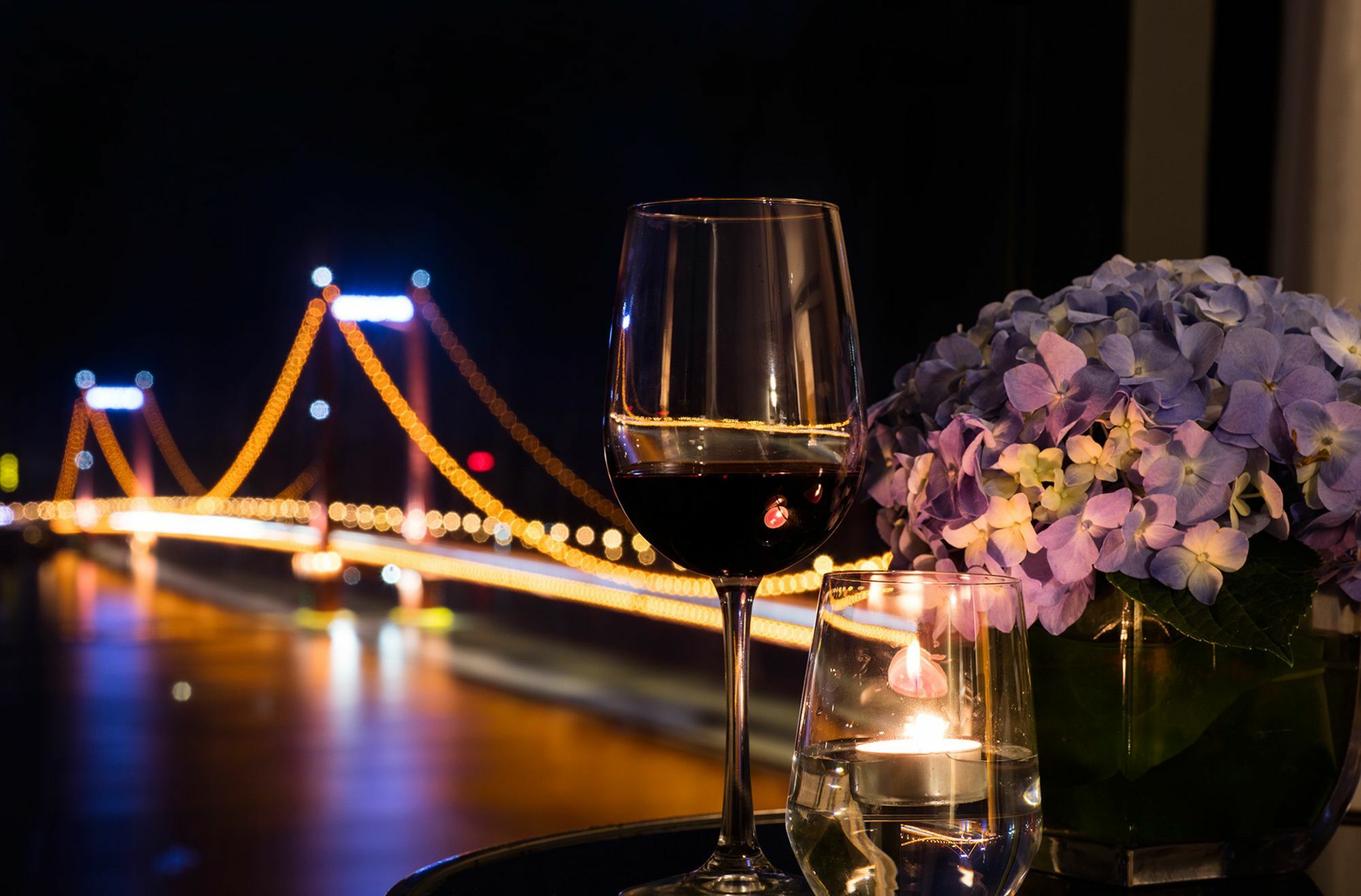Hilton Wuhan Yangtze Riverside Ngoại thất bức ảnh